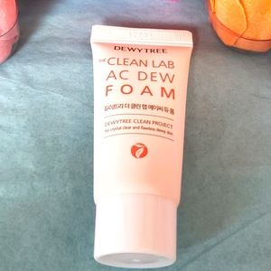Dewytree cleansing foam